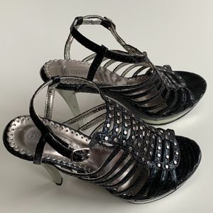 One O One Ankle strap Black Studs High Heel Size 9